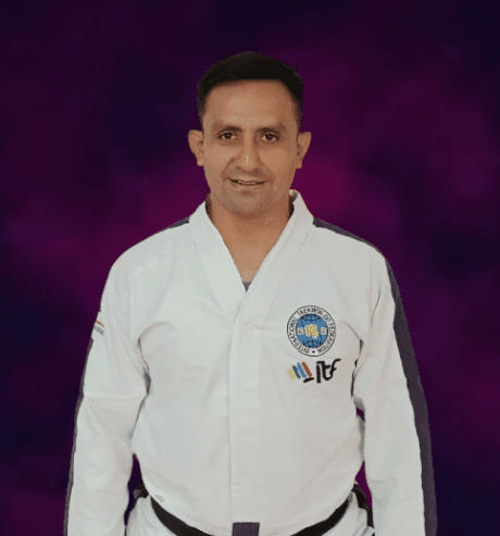 Miqui Velasquez V-Dan